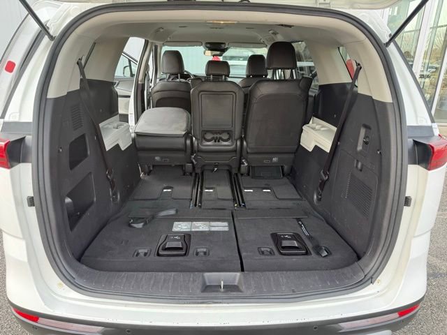 Used 2022 Kia Carnival LX image 10