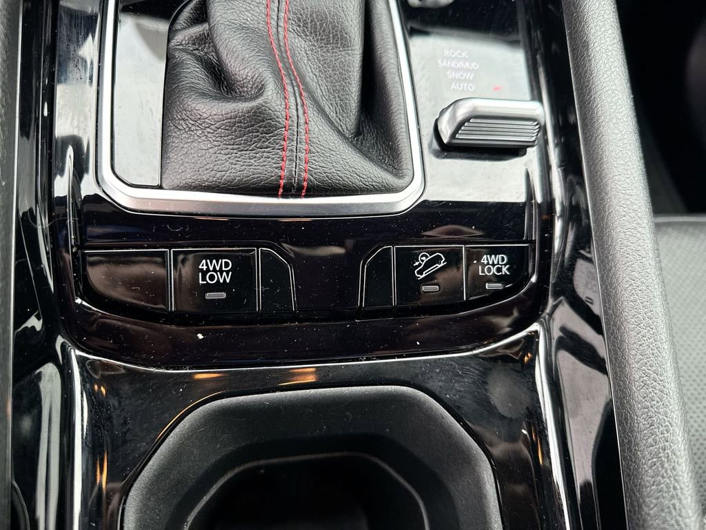 Used 2023 Jeep Compass Trailhawk w/ Trailhawk Elite Group image 9