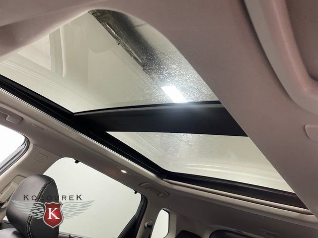 Used 2023 Nissan Rogue SL w/ SL Premium Package image 21