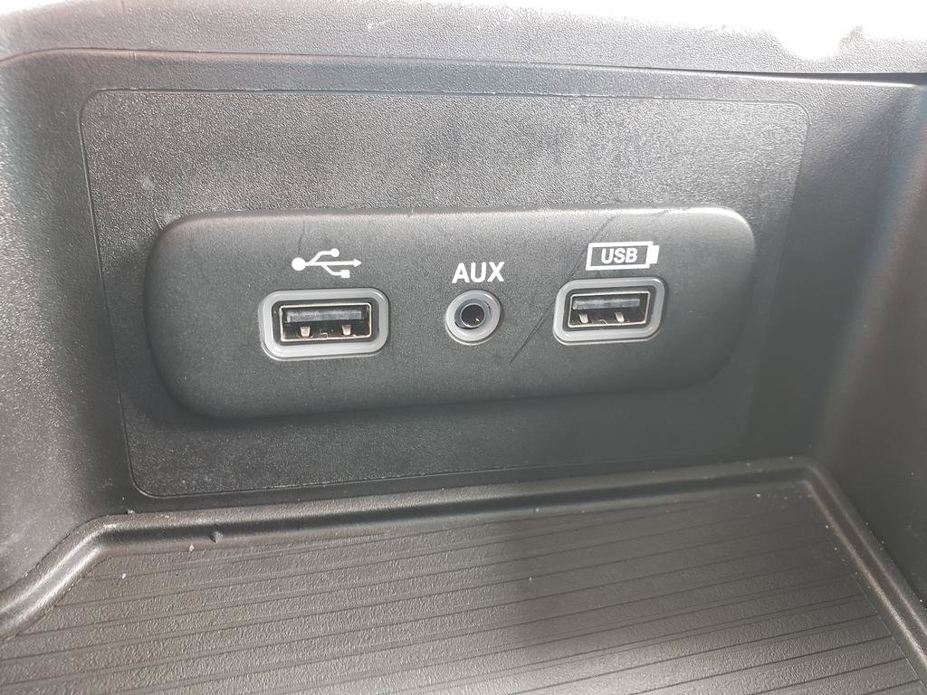 Used 2023 RAM 1500 Classic SLT image 22