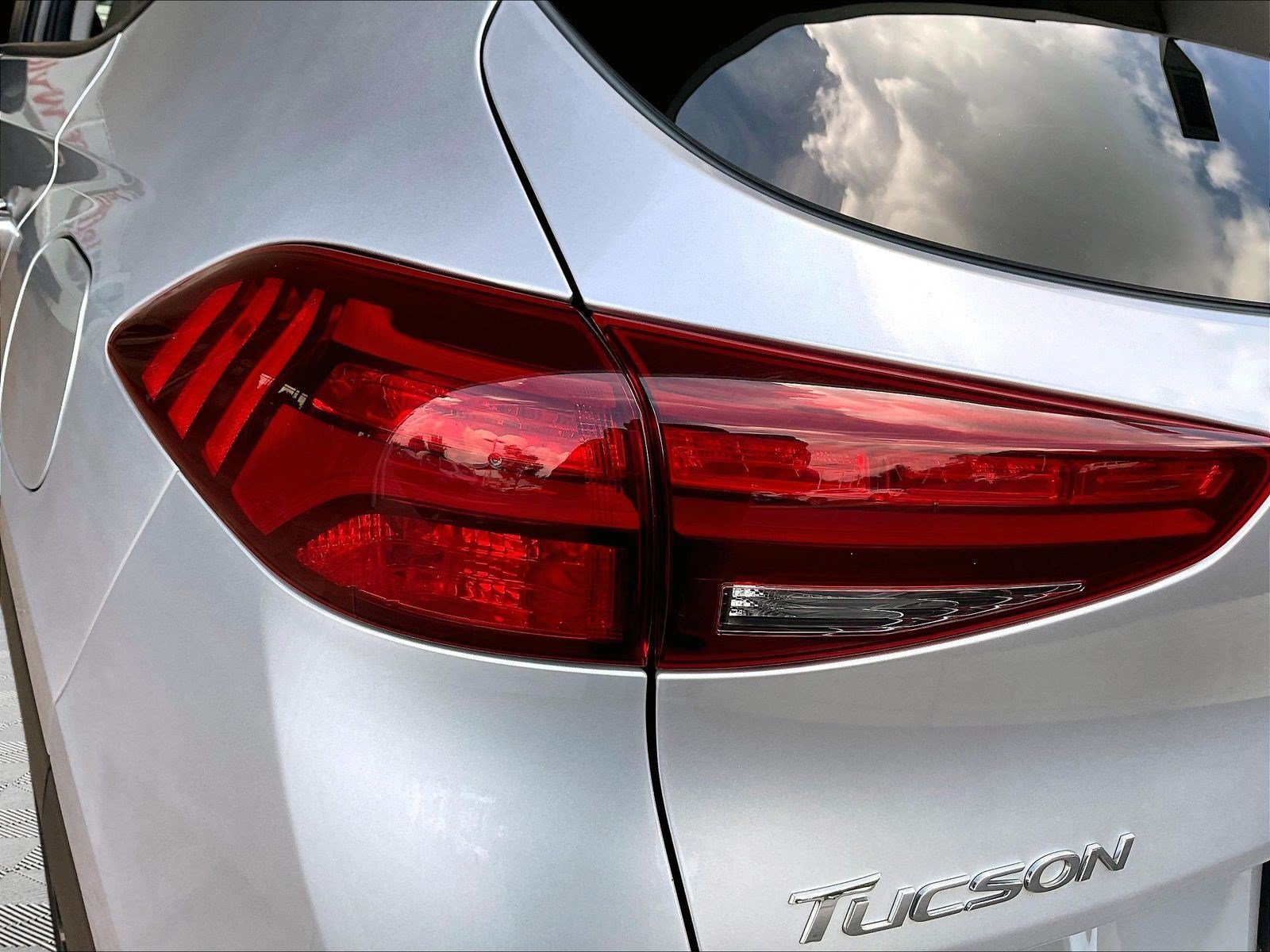 Used 2019 Hyundai Tucson Sport FWD image 22