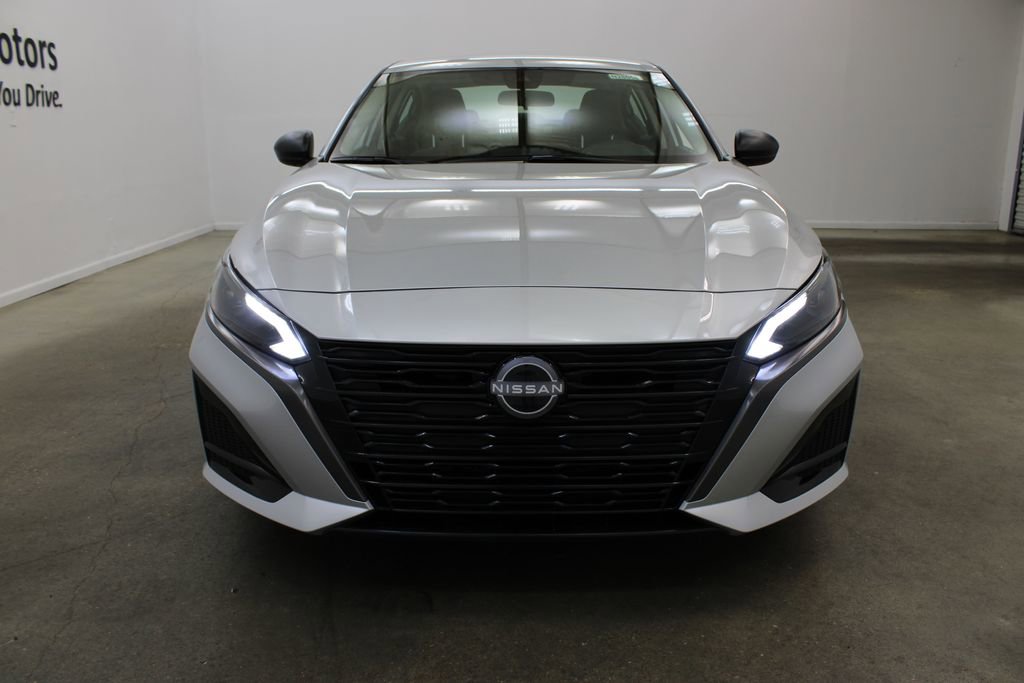 New 2026 Nissan Altima 2.5 SV image 7