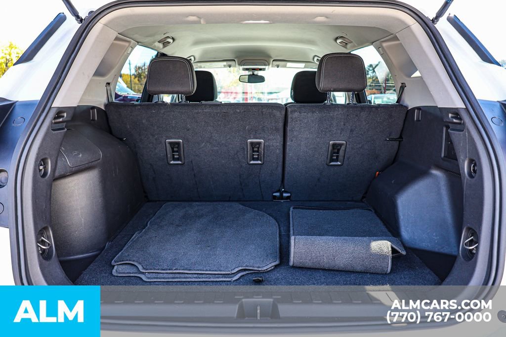 Used 2024 GMC Terrain SLE image 24