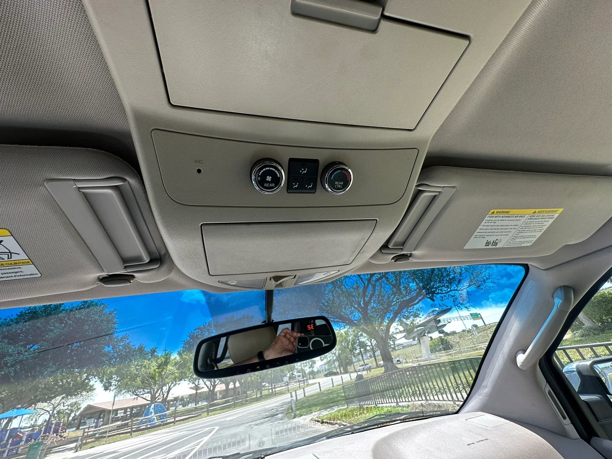 Used 2011 Nissan Armada SL image 36