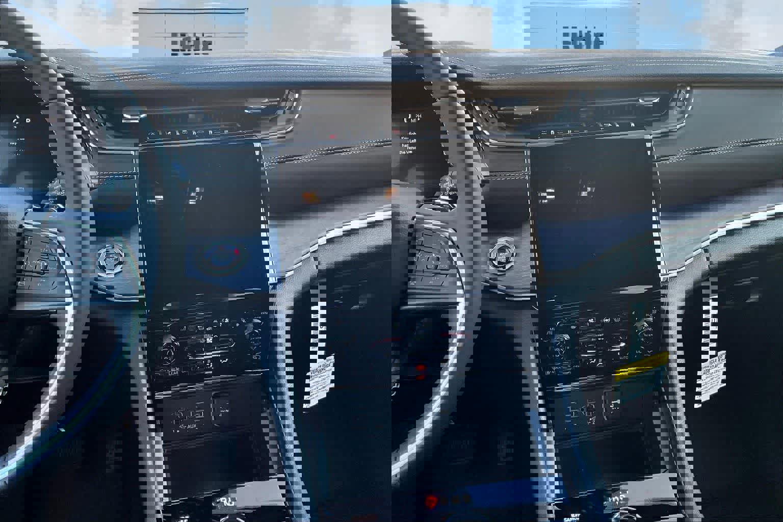 New 2025 Jeep Grand Cherokee Limited w/ Luxury Tech Group II image 16