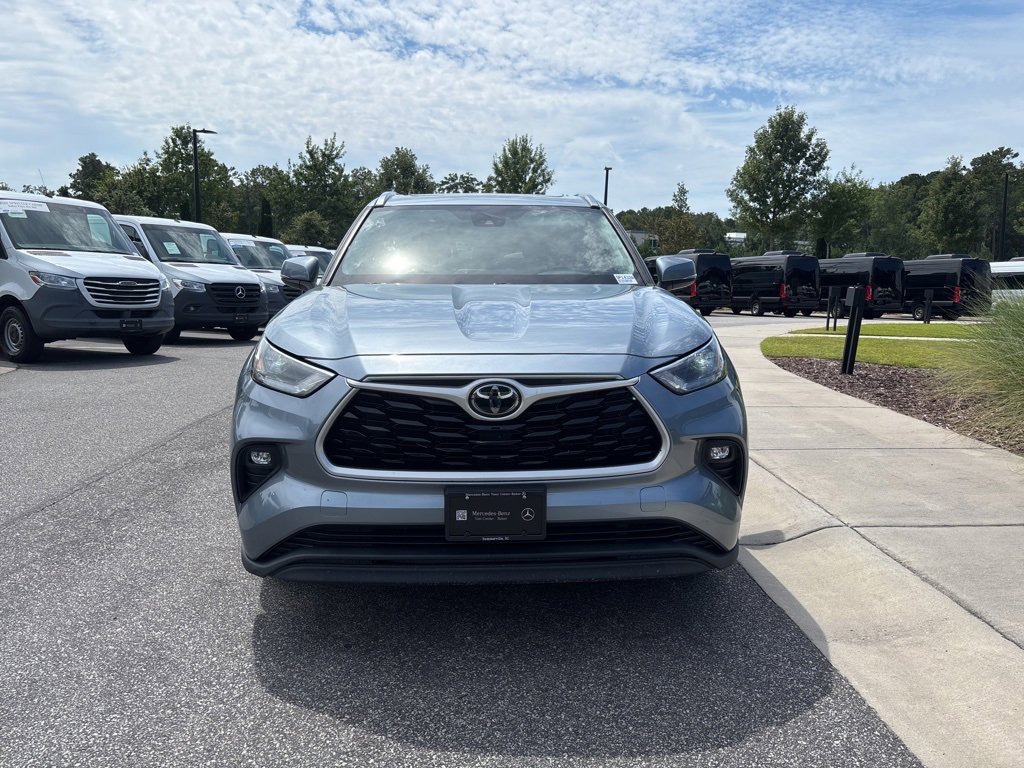 Used 2021 Toyota Highlander XLE image 10