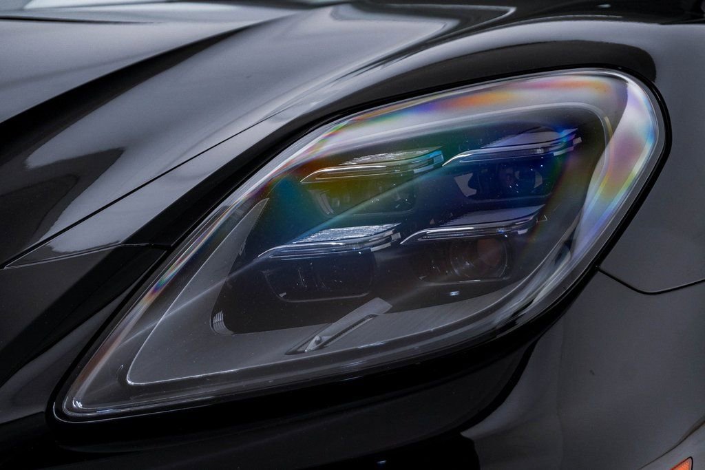 Used 2025 Porsche Panamera 4 image 7