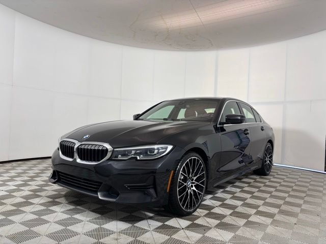Used 2019 BMW 330i xDrive Sedan w/ Convenience Package AWD/4WD image 3