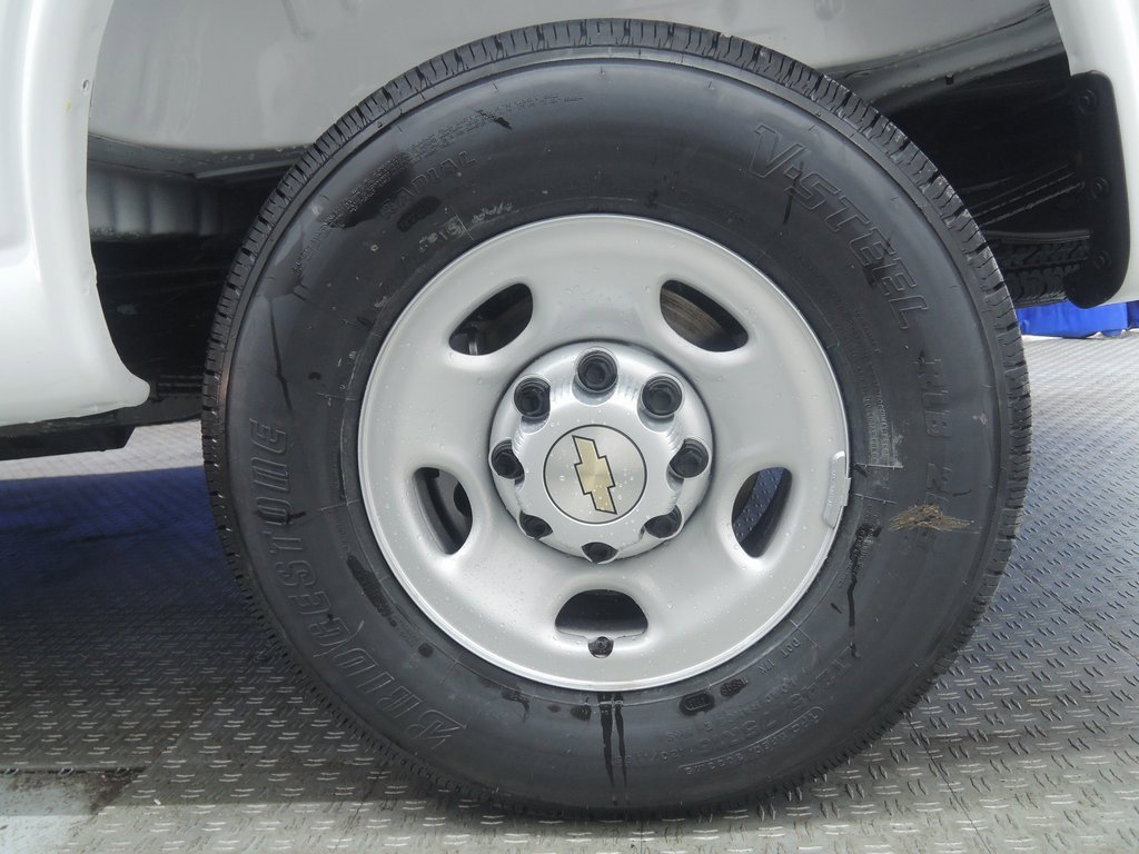New 2026 Chevrolet Express 2500 w/ Driver Convenience Package image 37
