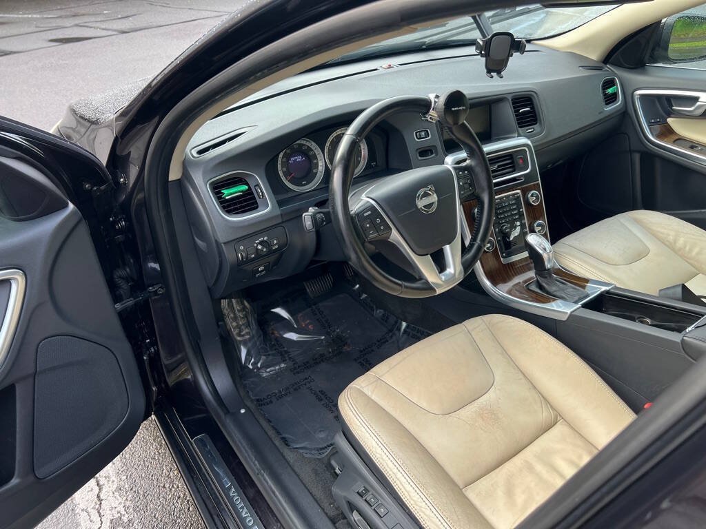 Used 2013 Volvo S60 T5 FWD image 10