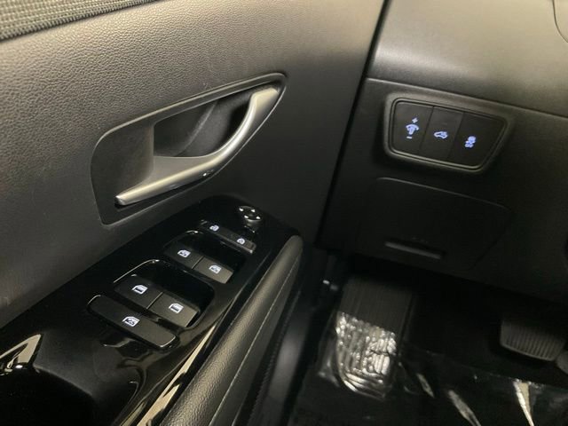 Used 2022 Hyundai Santa Cruz Limited image 20