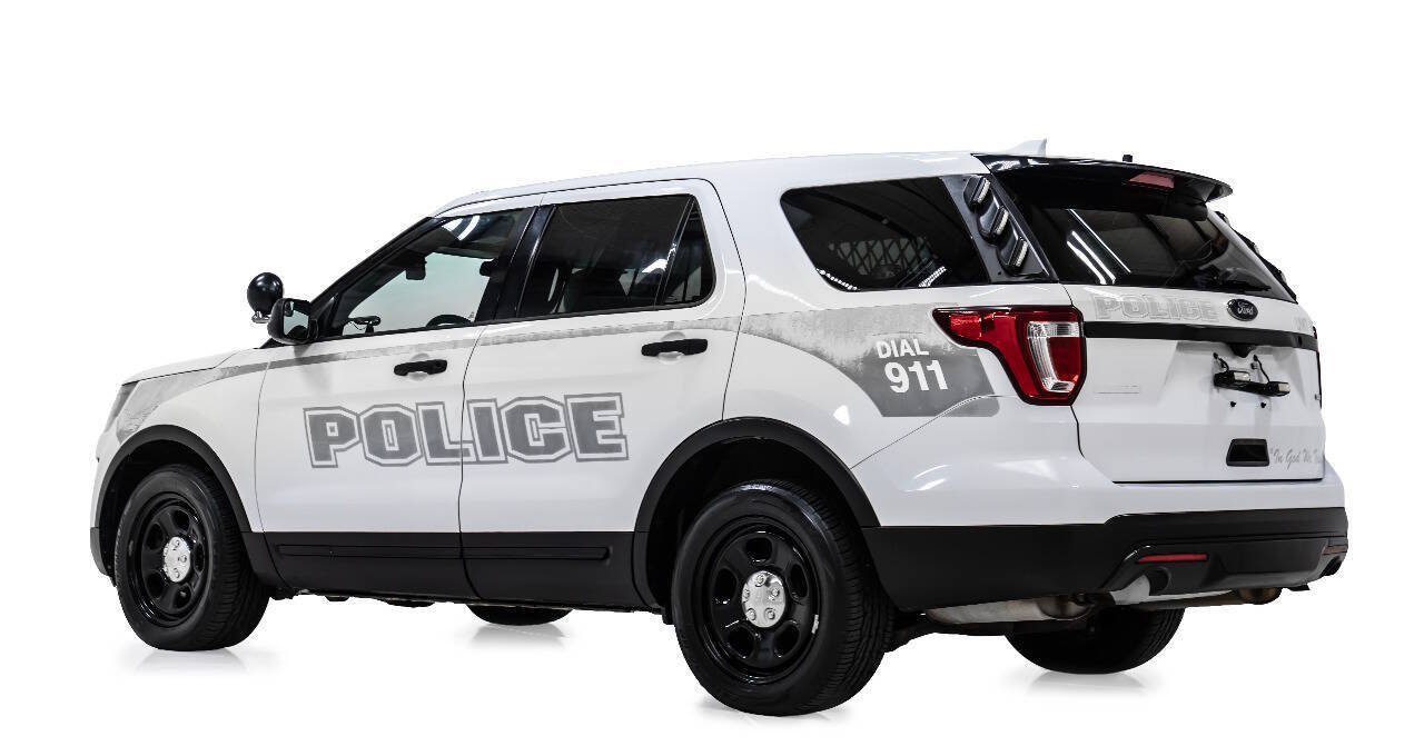 Used 2017 Ford Explorer 4WD Police Interceptor image 4
