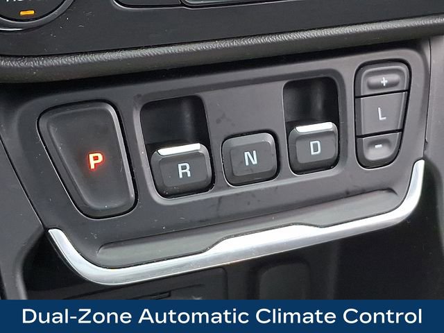 Used 2020 GMC Terrain SLE w/ Driver Convenience Package AWD/4WD image 11