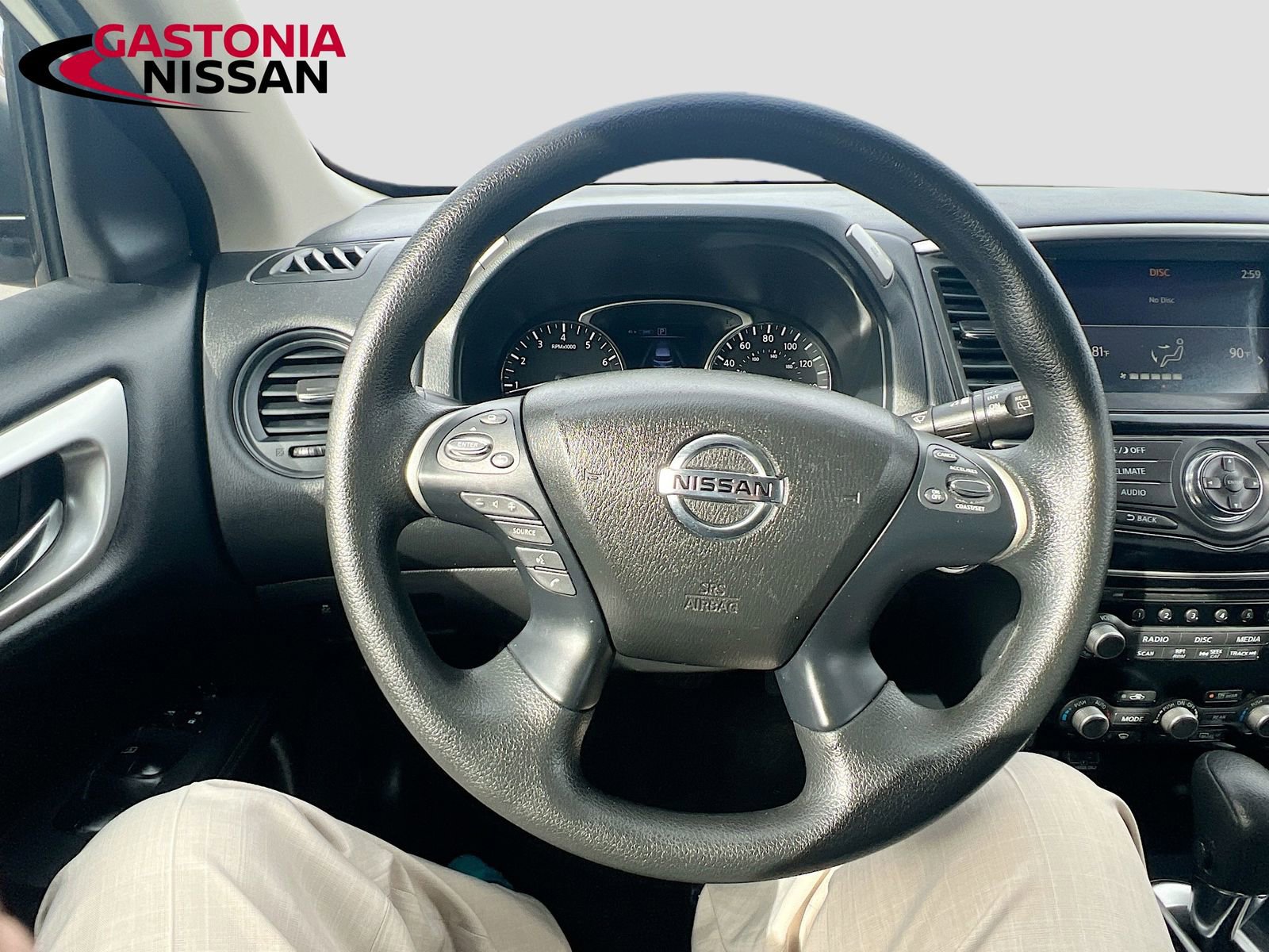 Used 2020 Nissan Pathfinder S image 14