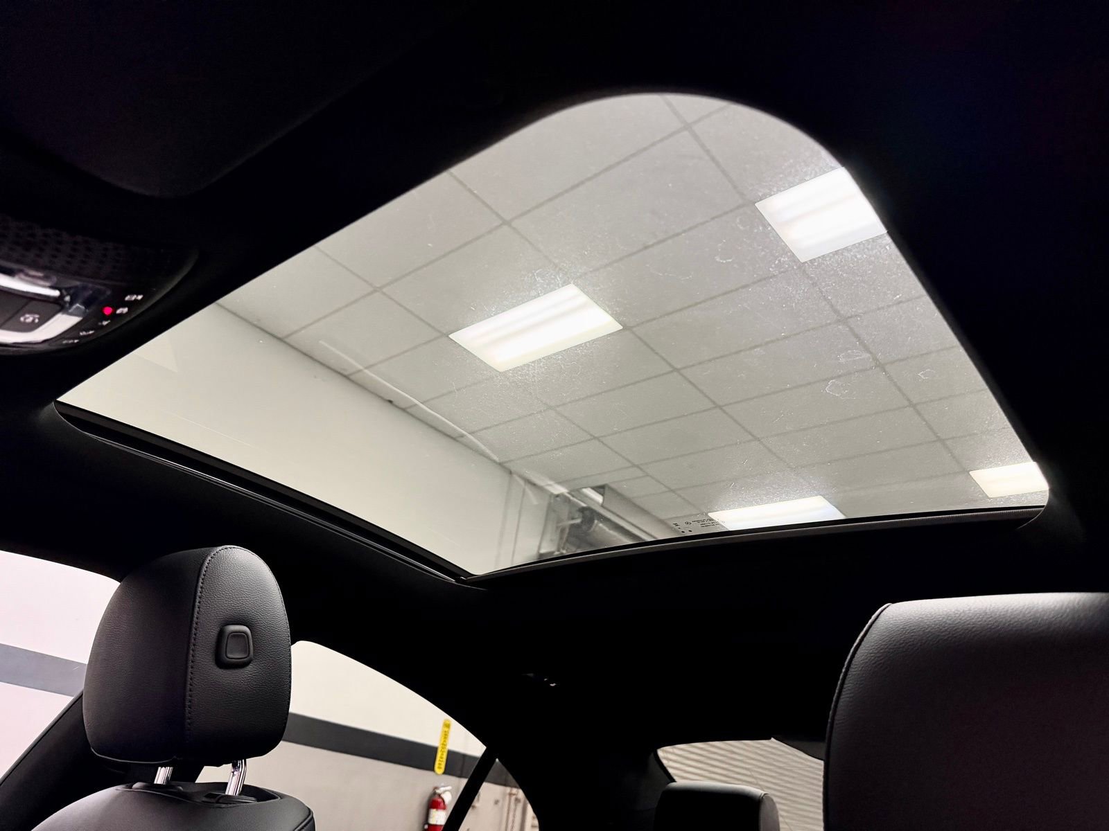 Used 2023 Mercedes-Benz CLA 250 image 25