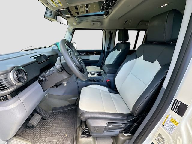 Used 2025 INEOS Grenadier Fieldmaster Edition image 19