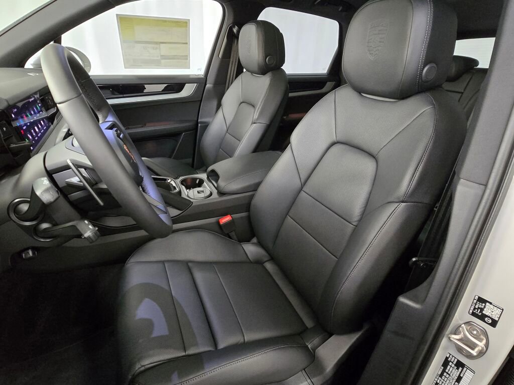 New 2026 Porsche Cayenne E-Hybrid image 5