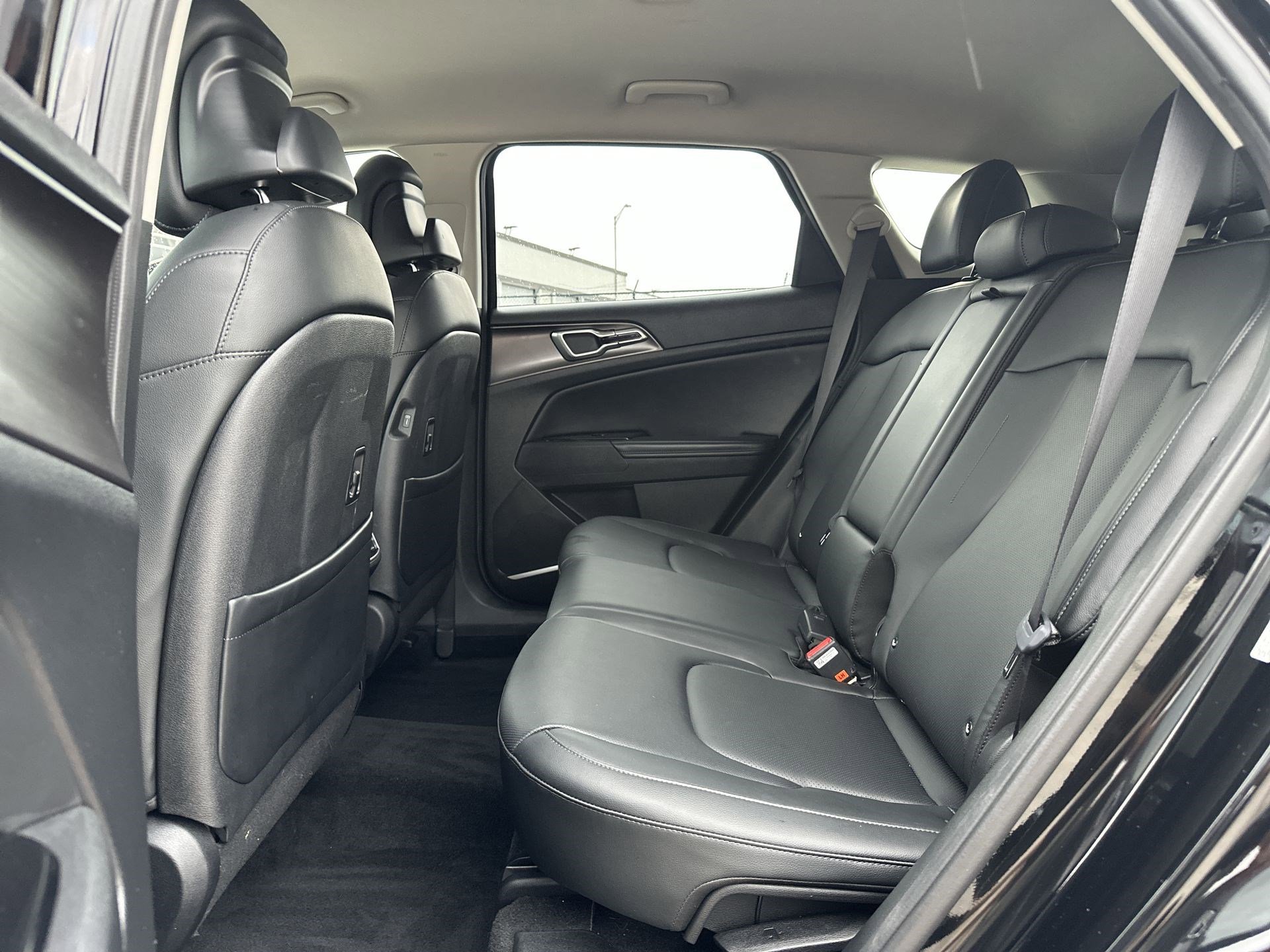 Certified 2024 Kia Sportage EX image 24