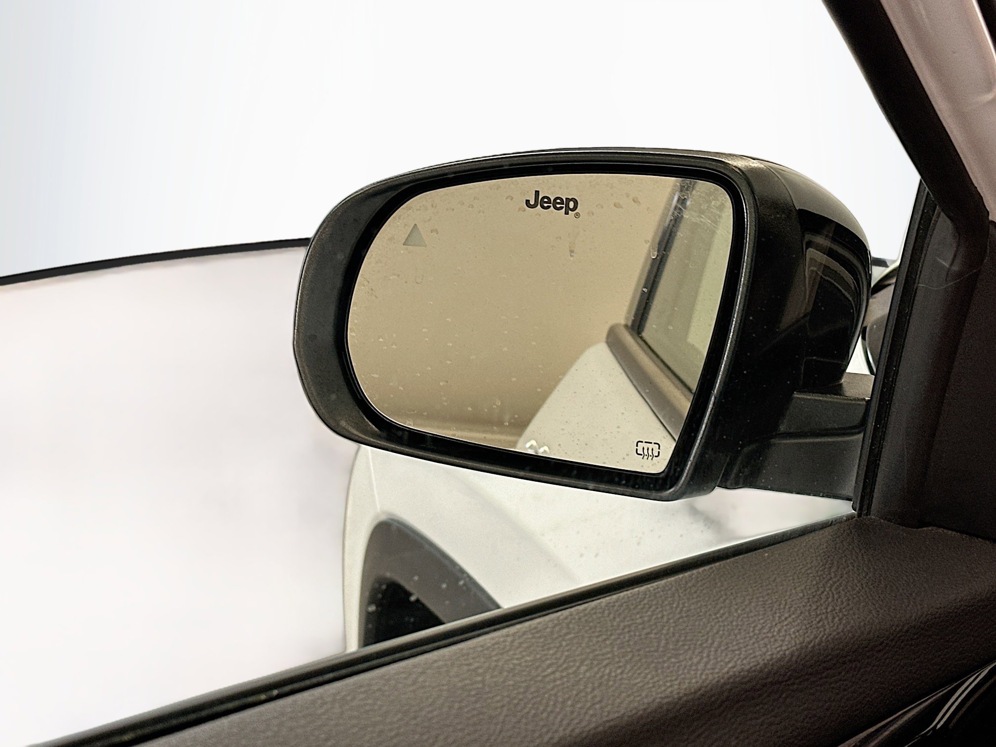 Used 2025 Jeep Compass Limited image 16