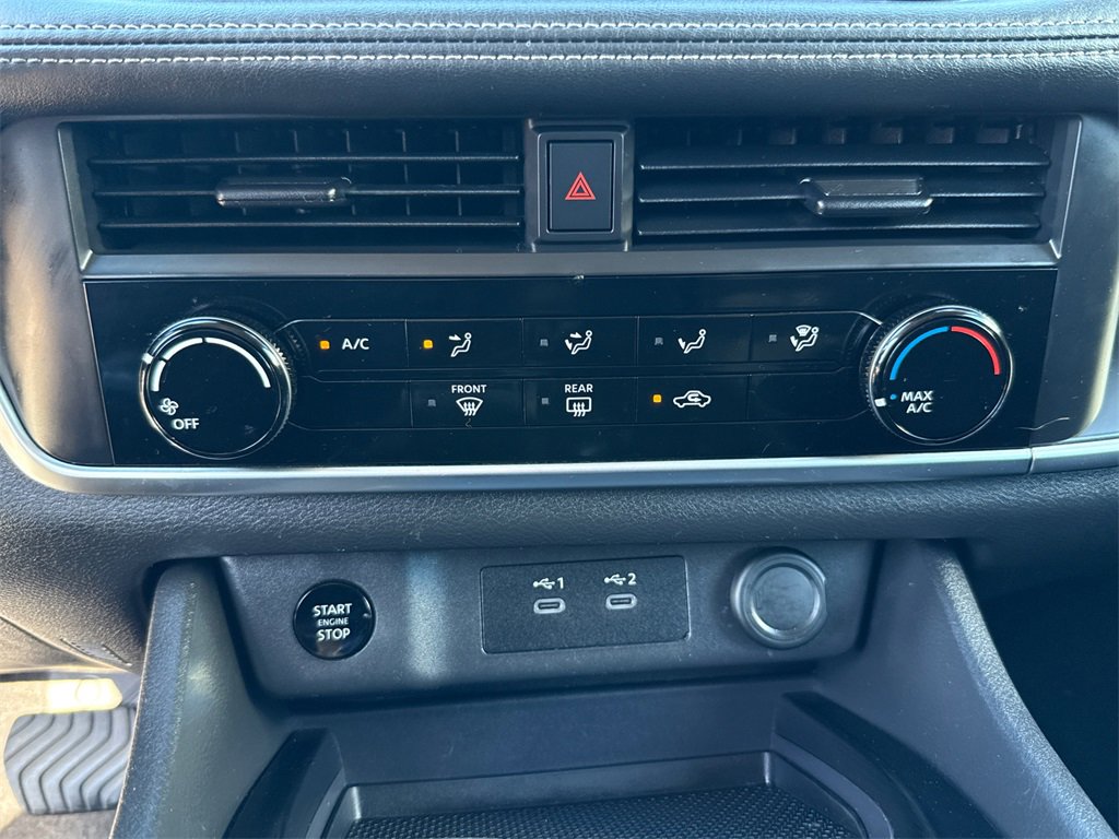 Used 2024 Nissan Rogue S image 22