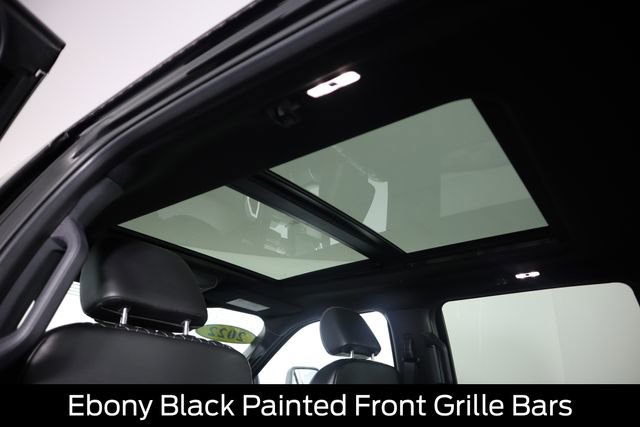Used 2022 Ford F250 Lariat w/ Black Appearance Package image 46