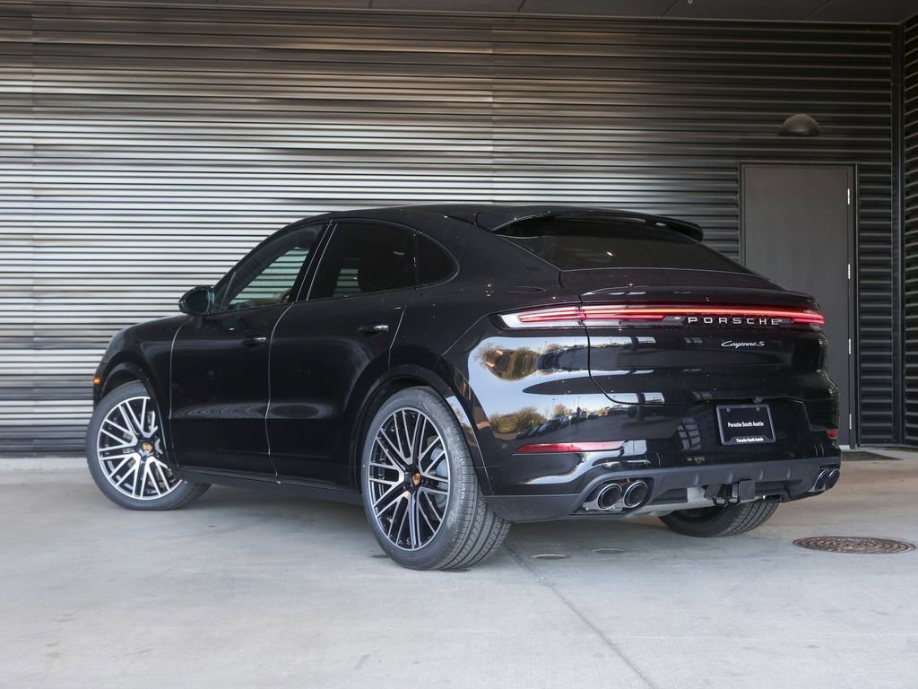 New 2026 Porsche Cayenne S image 3