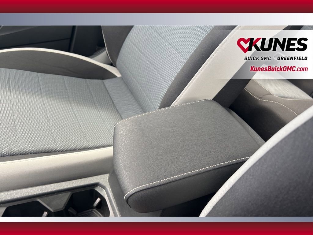 Used 2025 Volkswagen Taos S AWD/4WD image 29