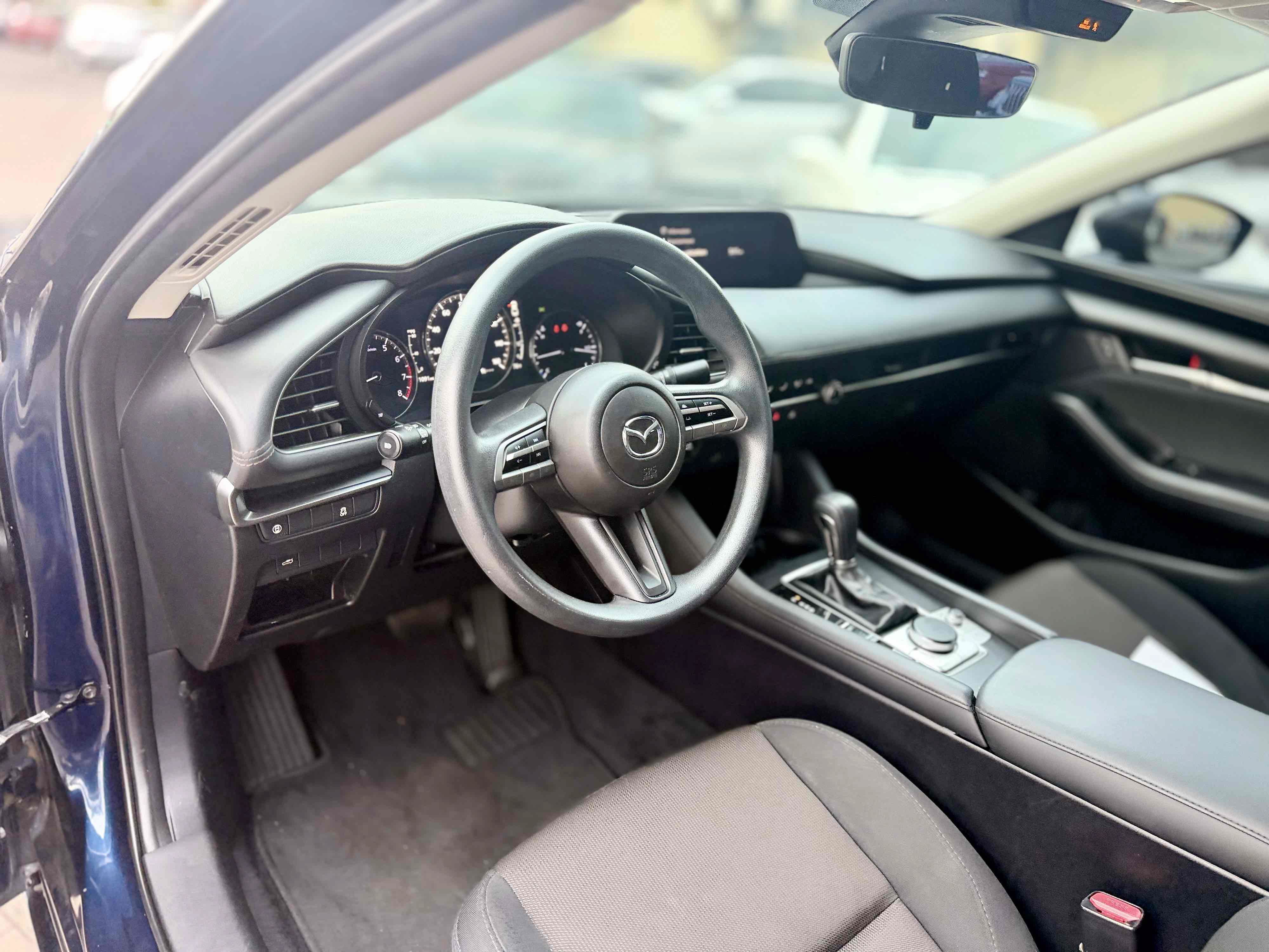 Used 2020 MAZDA MAZDA3 Sedan FWD image 22