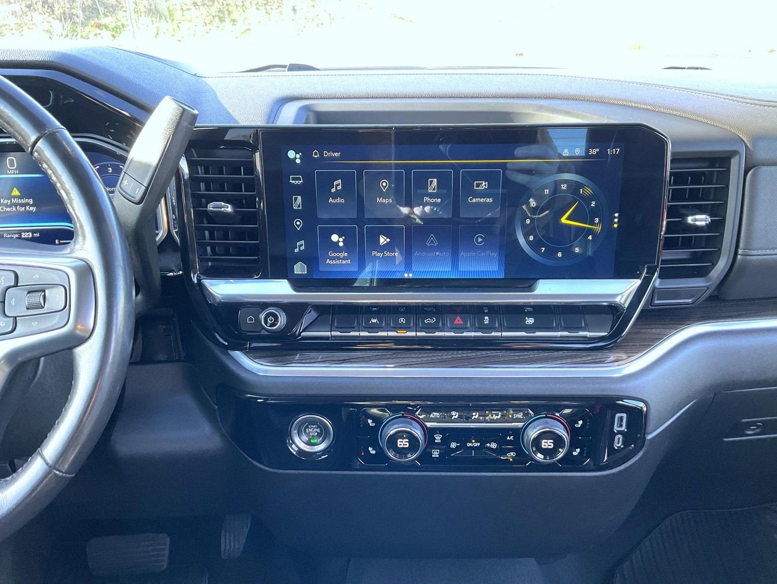 Used 2022 Chevrolet Silverado 1500 LT AWD/4WD image 14