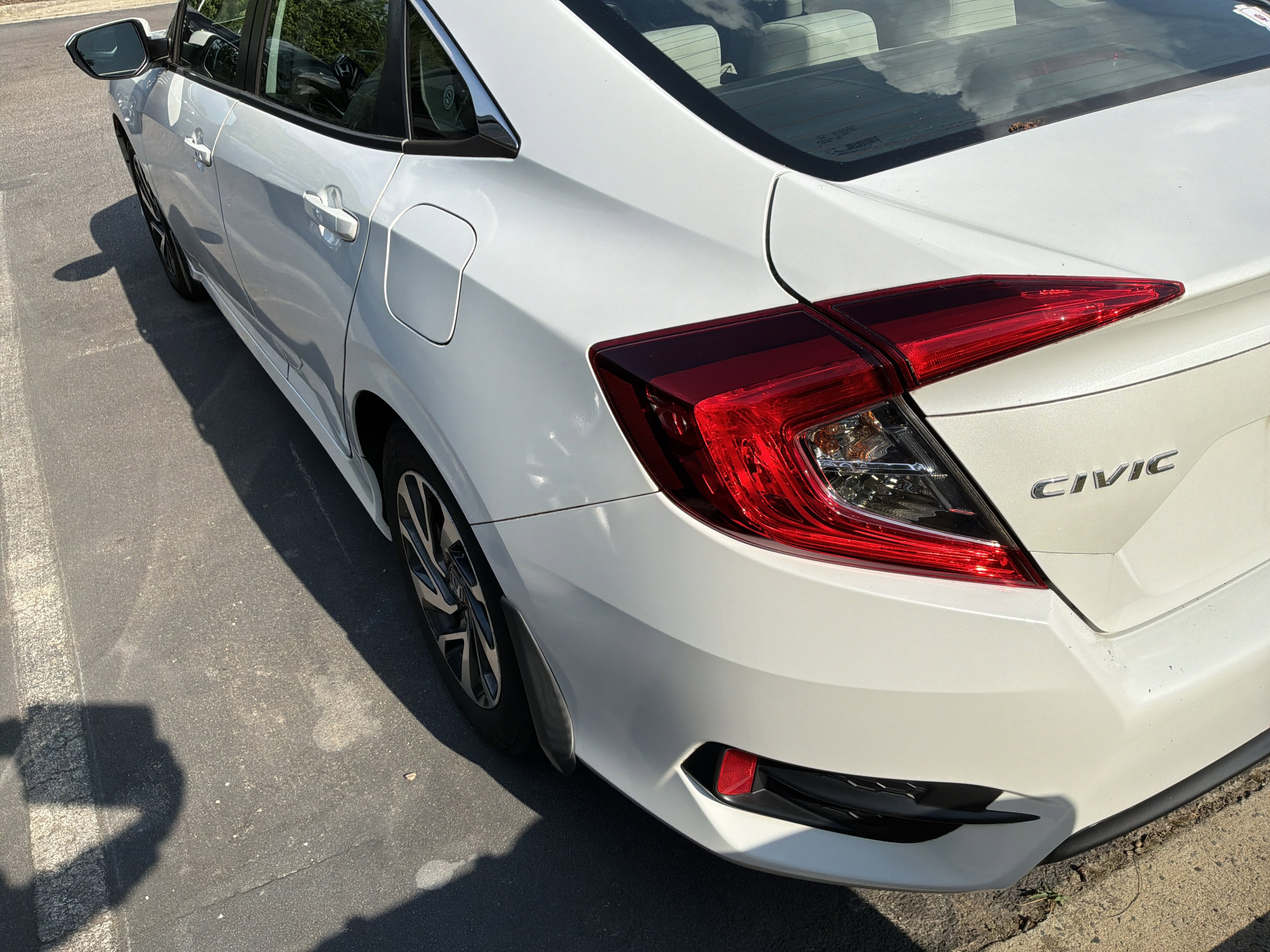 Used 2018 Honda Civic EX image 7