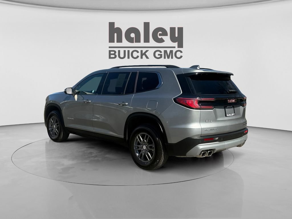 Used 2025 GMC Acadia Elevation FWD image 3