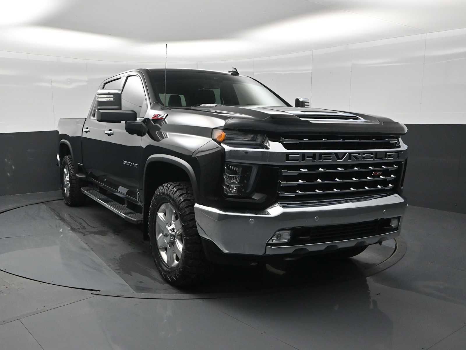 Used 2020 Chevrolet Silverado 2500 LTZ w/ LTZ Plus Package image 5