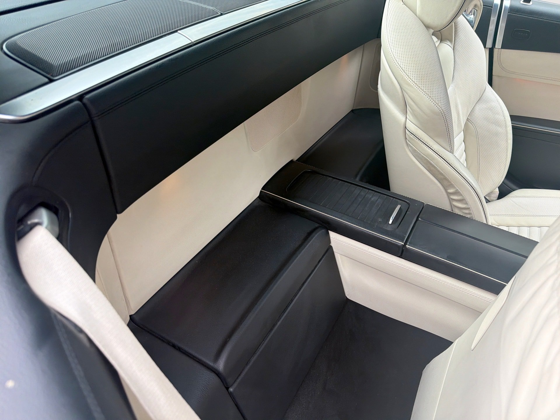 Used 2013 Mercedes-Benz SL 550 w/ Premium Pkg image 27