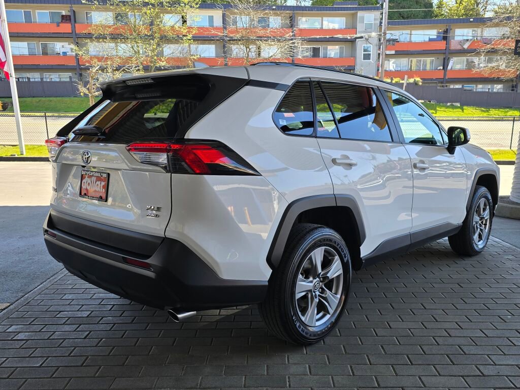 Used 2024 Toyota RAV4 XLE w/ Convenience Package AWD/4WD image 5