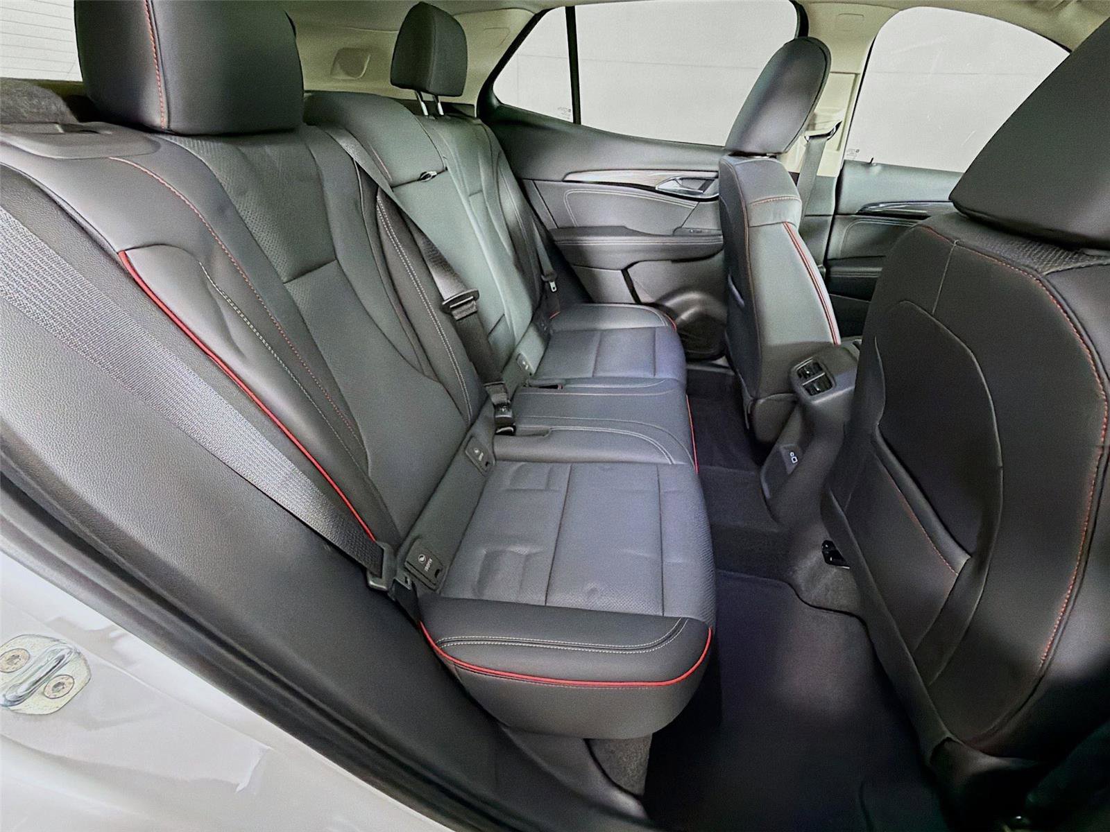 Used 2023 Buick Envision Essence w/ Sport Touring Package image 27