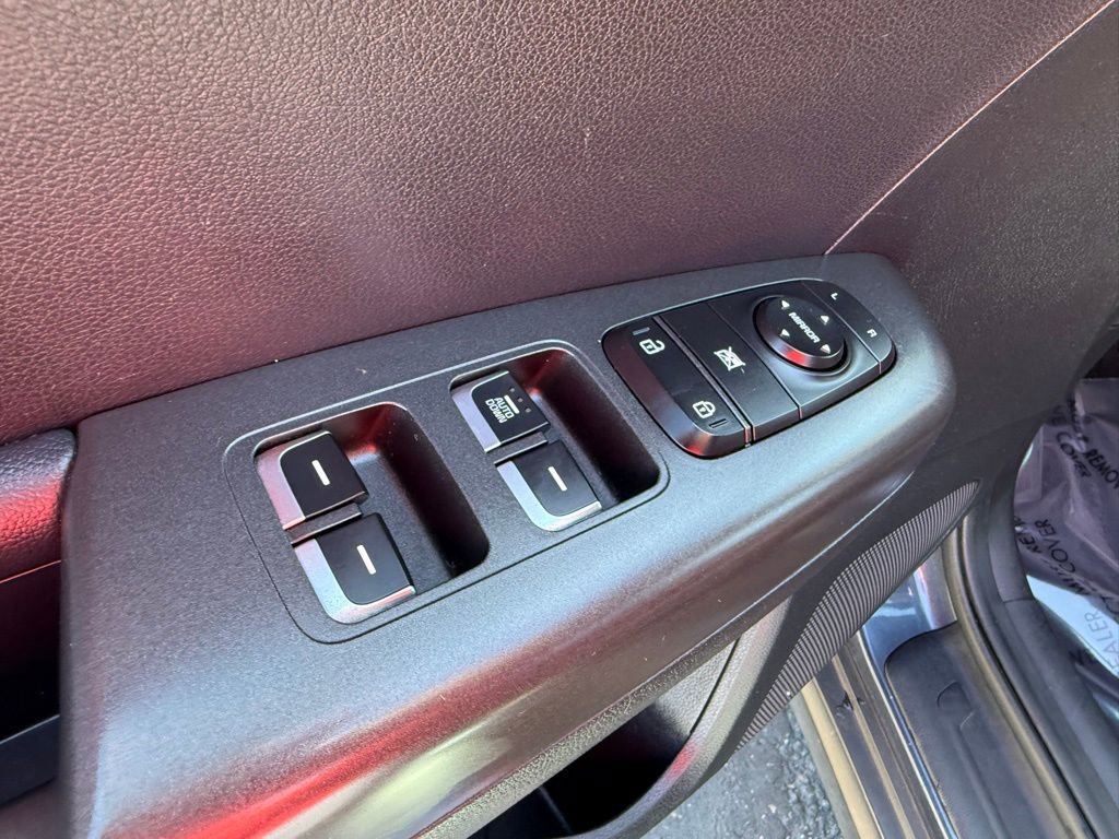 Used 2020 Kia Sportage LX image 21