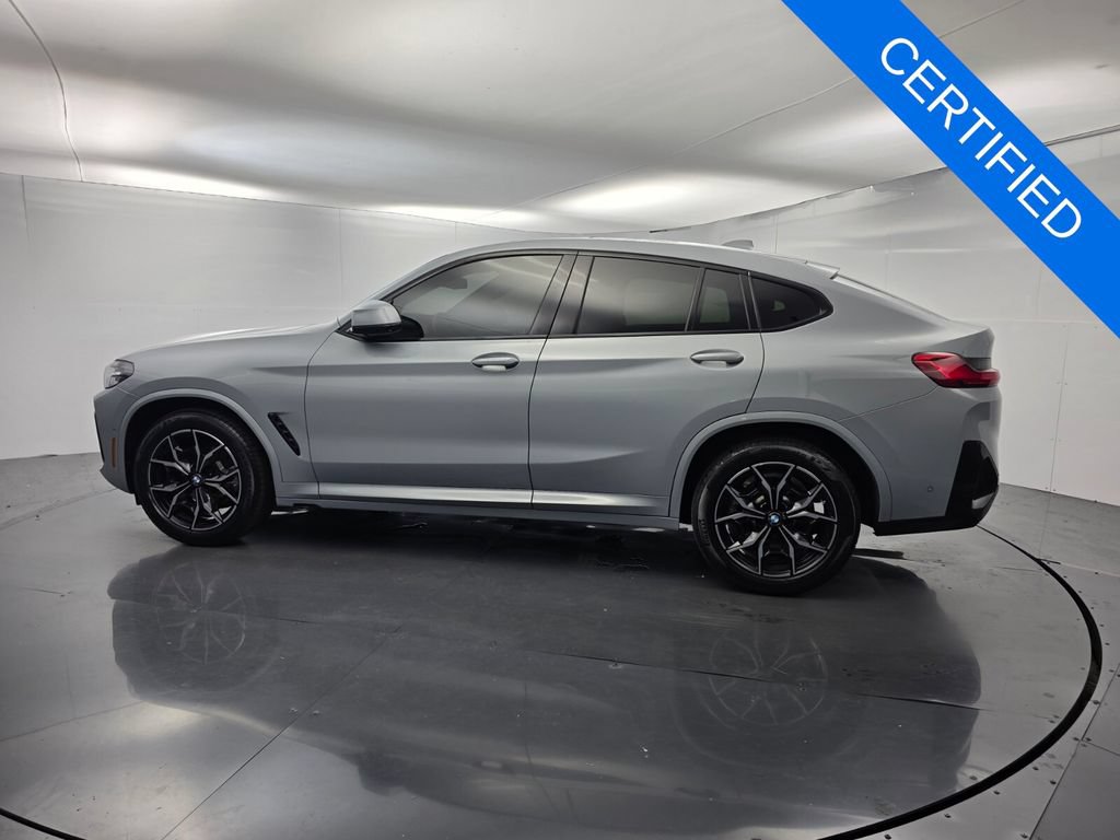 Used 2025 BMW X4 xDrive30i w/ M Sport Package AWD/4WD image 7