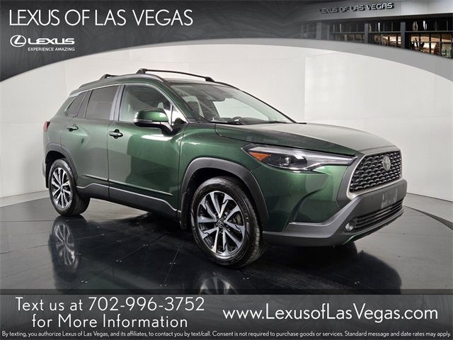 Used 2024 Toyota Corolla Cross XLE image 1