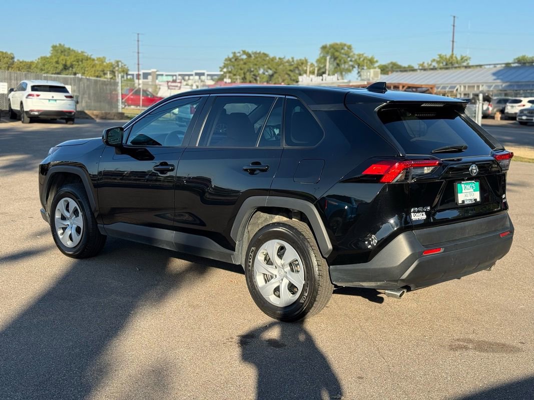 Used 2024 Toyota RAV4 LE image 6