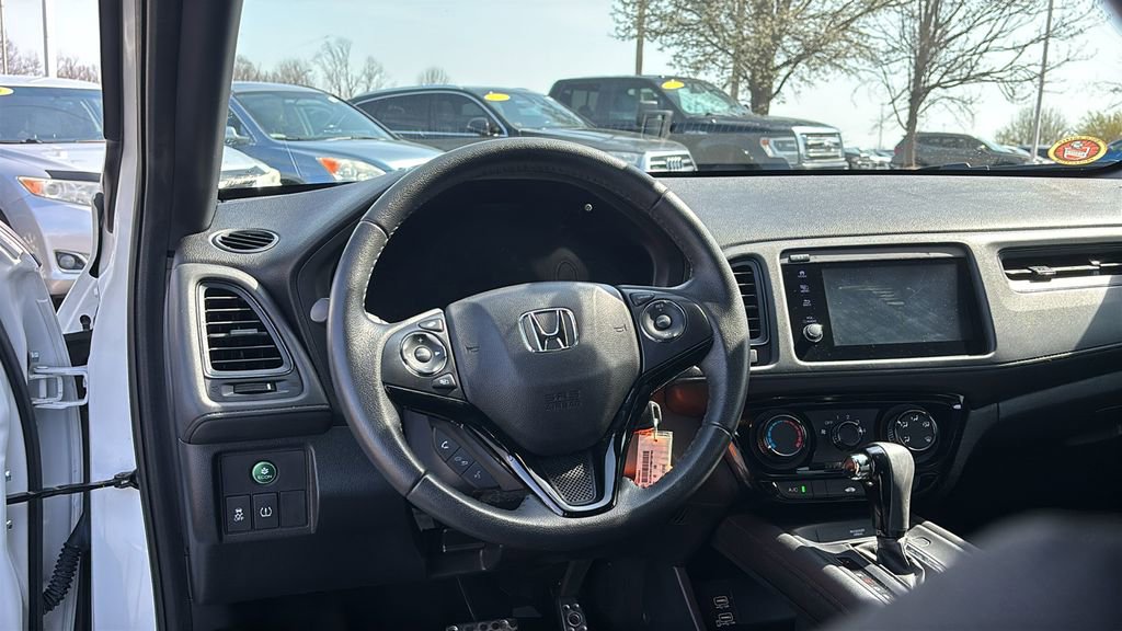Used 2022 Honda HR-V Sport image 13