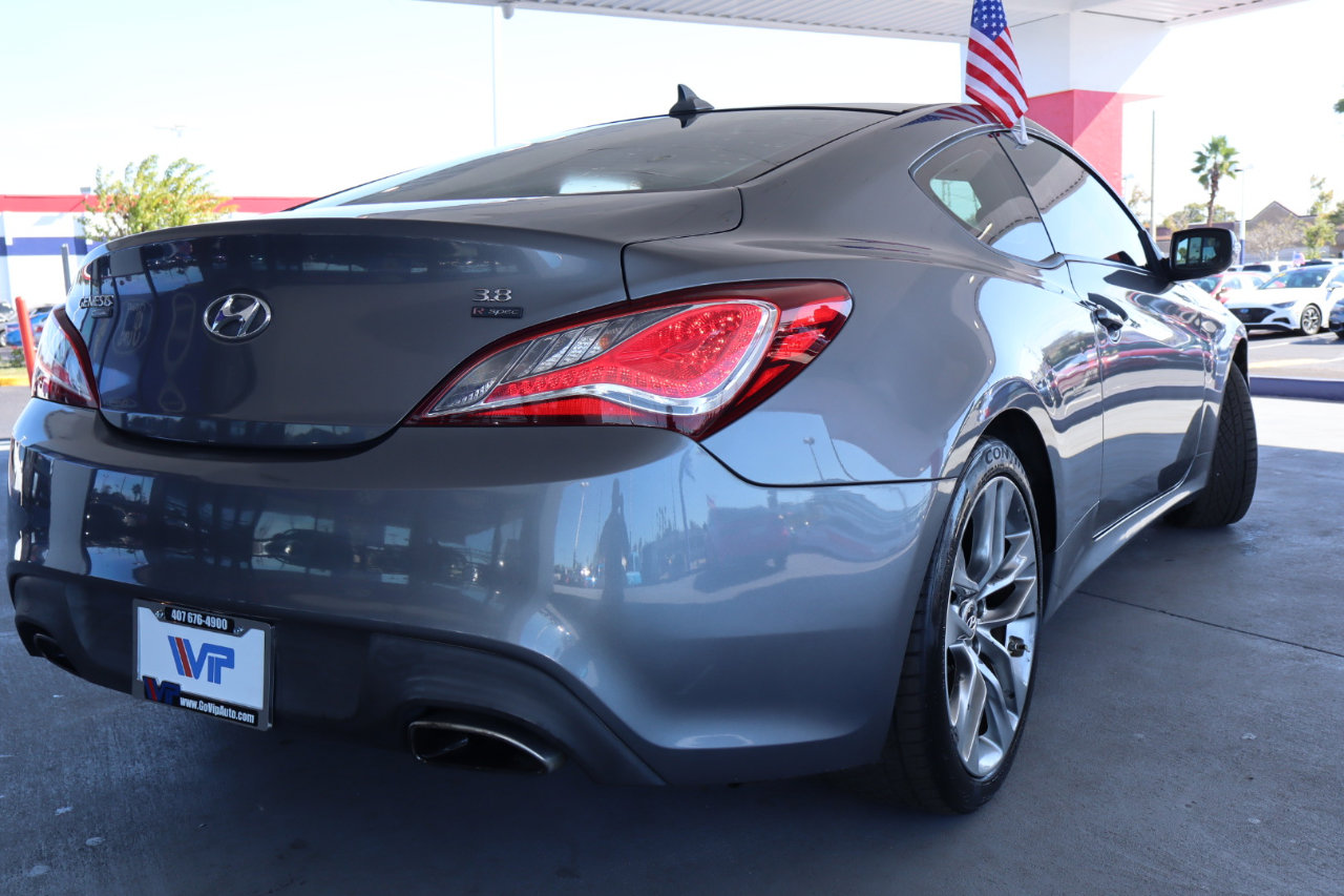 Used 2014 Hyundai Genesis 3.8 image 5