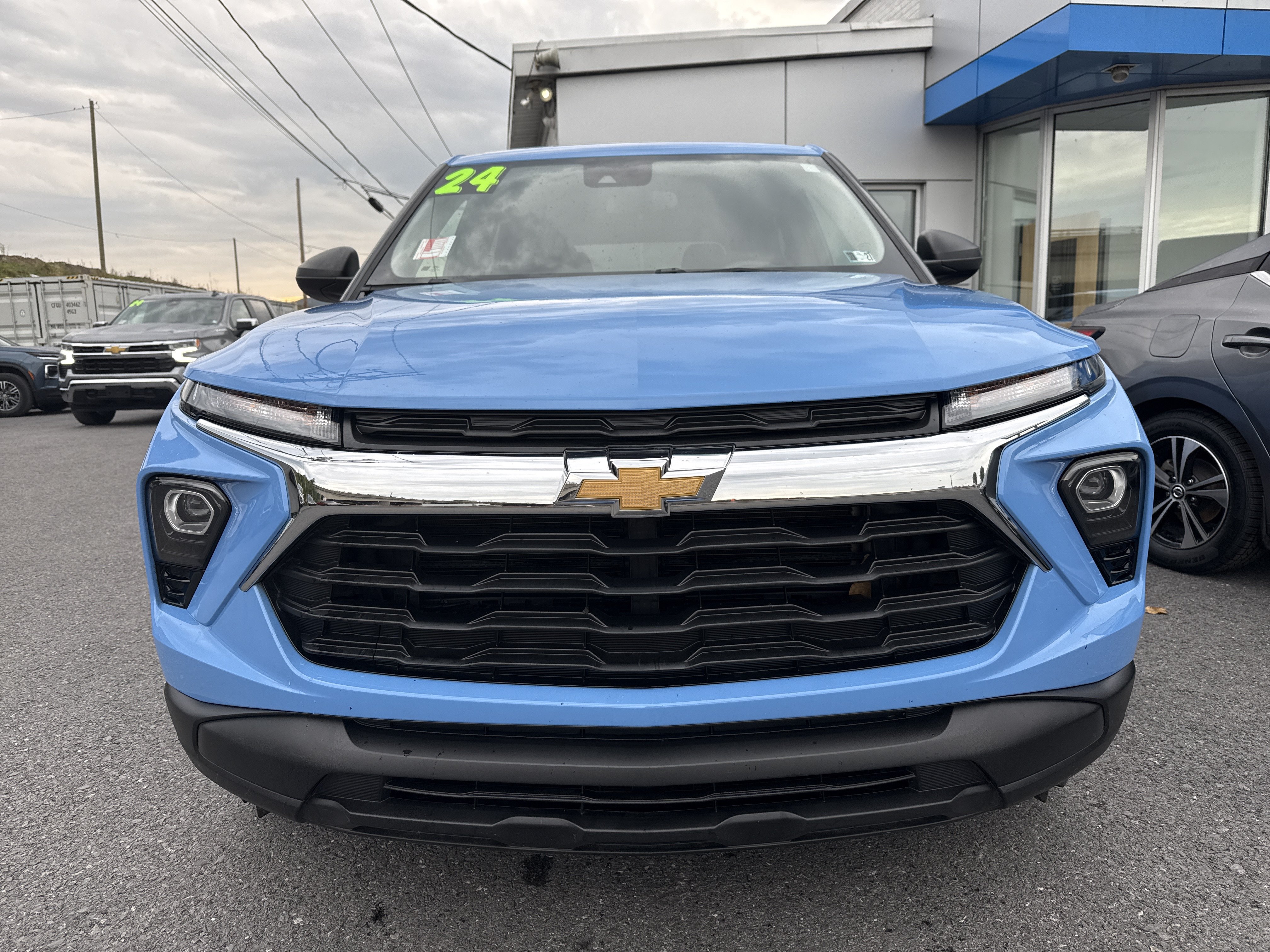 Used 2024 Chevrolet TrailBlazer LS w/ LS Convenience Package AWD/4WD image 8