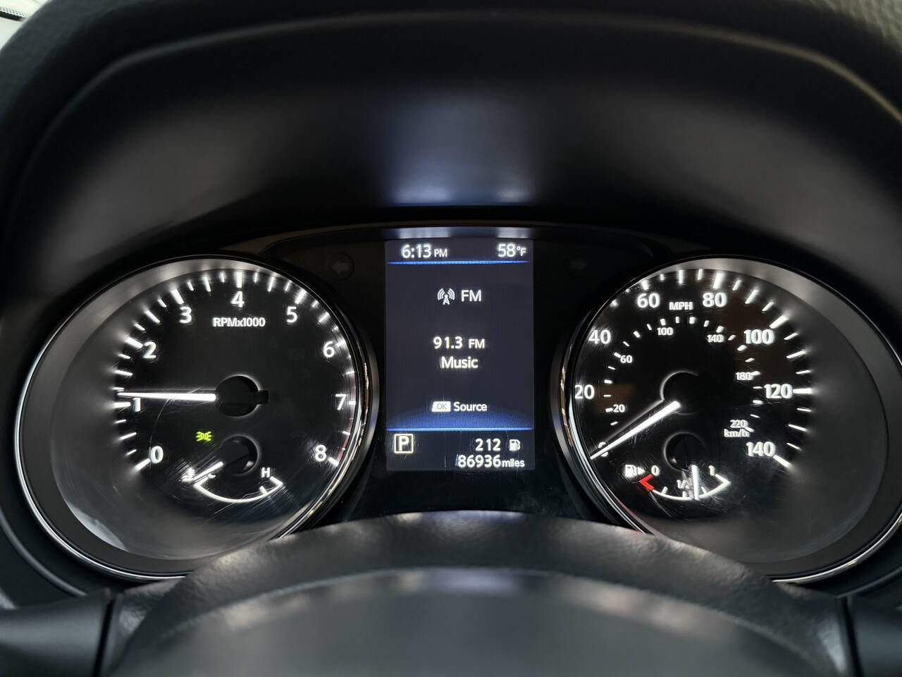 Used 2022 Nissan Rogue Sport S image 22