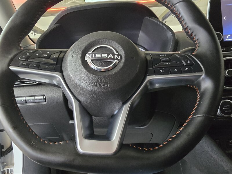Used 2025 Nissan Sentra SR FWD image 23