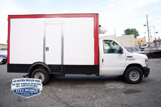 Used 2023 Ford E-350 and Econoline 350 Super Duty w/ Power Windows & Locks Group RWD image 2