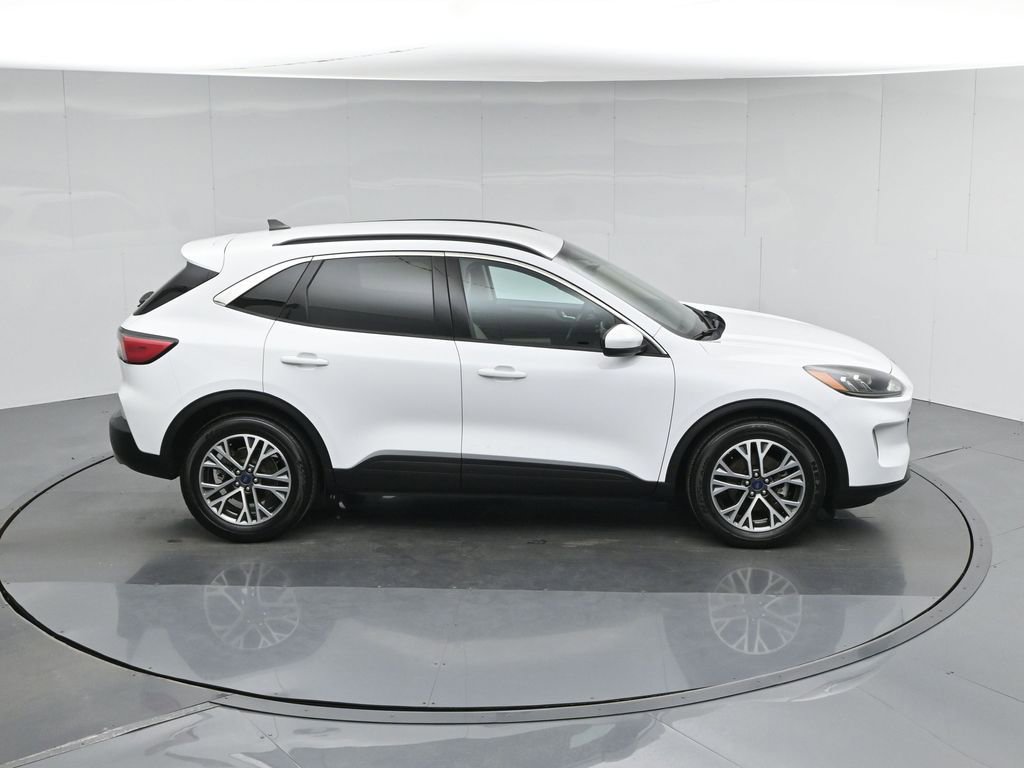 Certified 2020 Ford Escape SEL image 38