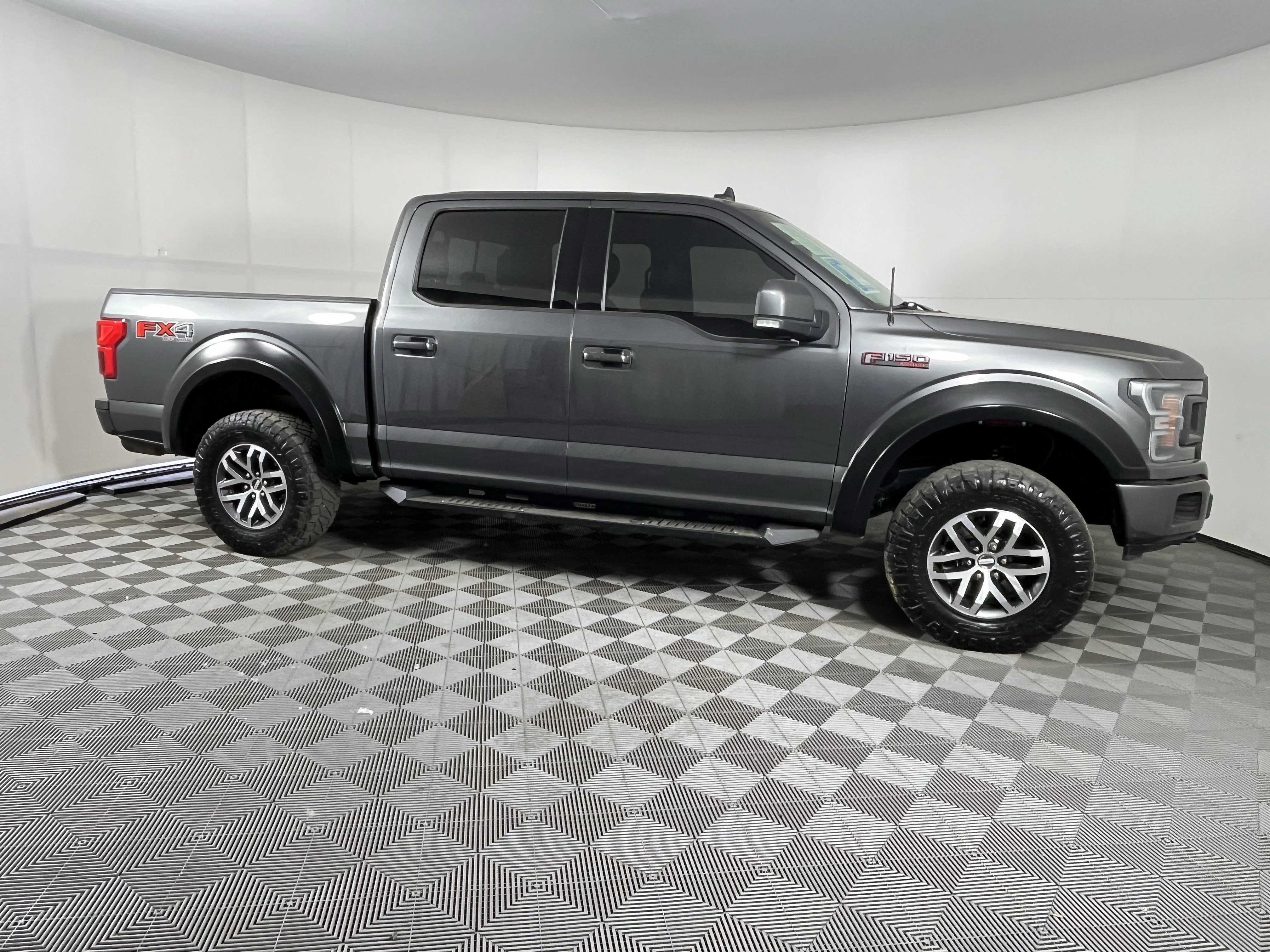 Used 2019 Ford F150 Lariat w/ Equipment Group 502A Luxury AWD/4WD image 5