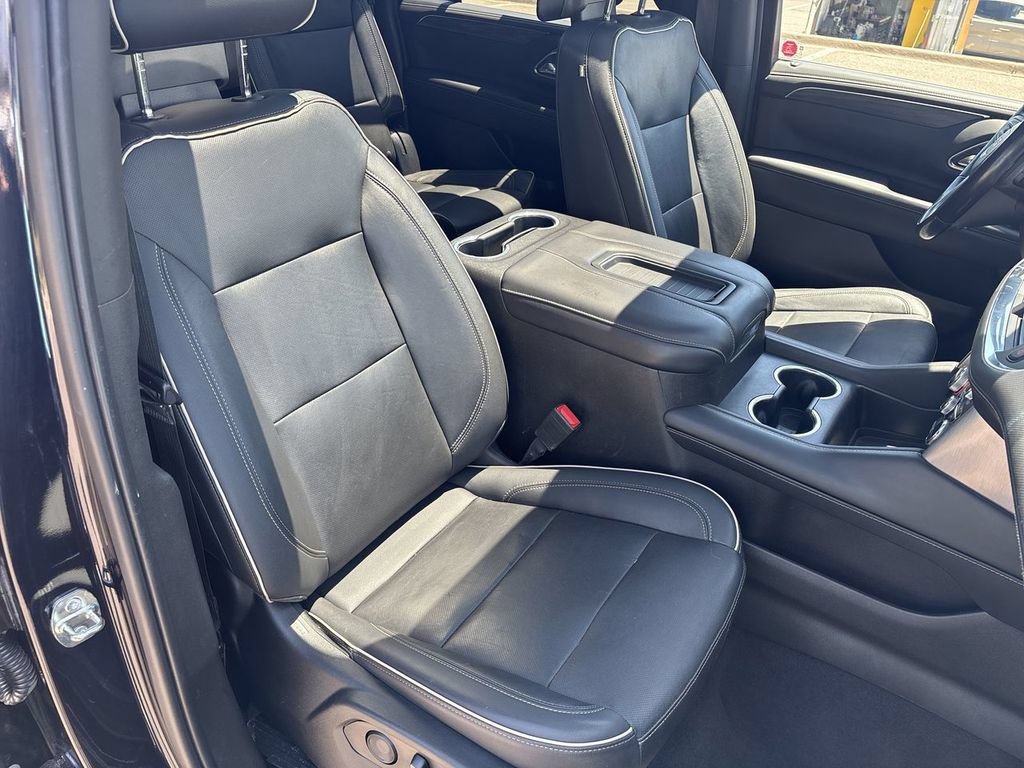 Certified 2021 GMC Yukon XL SLT w/ Rear Media and Nav Package AWD/4WD image 33