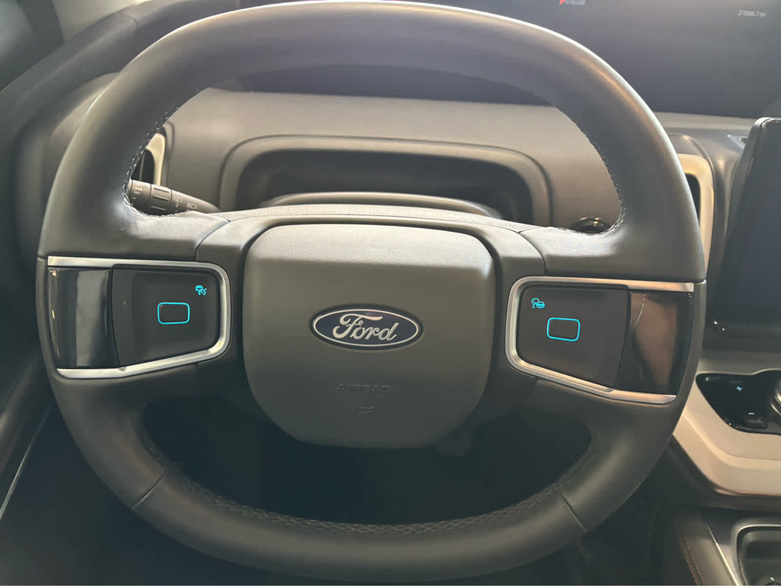 Certified 2025 Ford Expedition Active AWD/4WD image 11