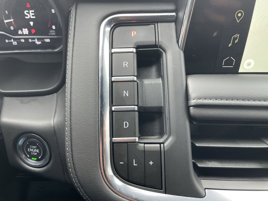 Used 2024 GMC Yukon SLE image 16